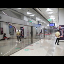 Der Bahnsteig einer Station der führerlosen Metro